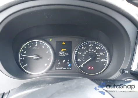 2019 Mitsubishi Outlander Sel z USA, uszkodzony, nr VIN JA4AD3A36KZ011872